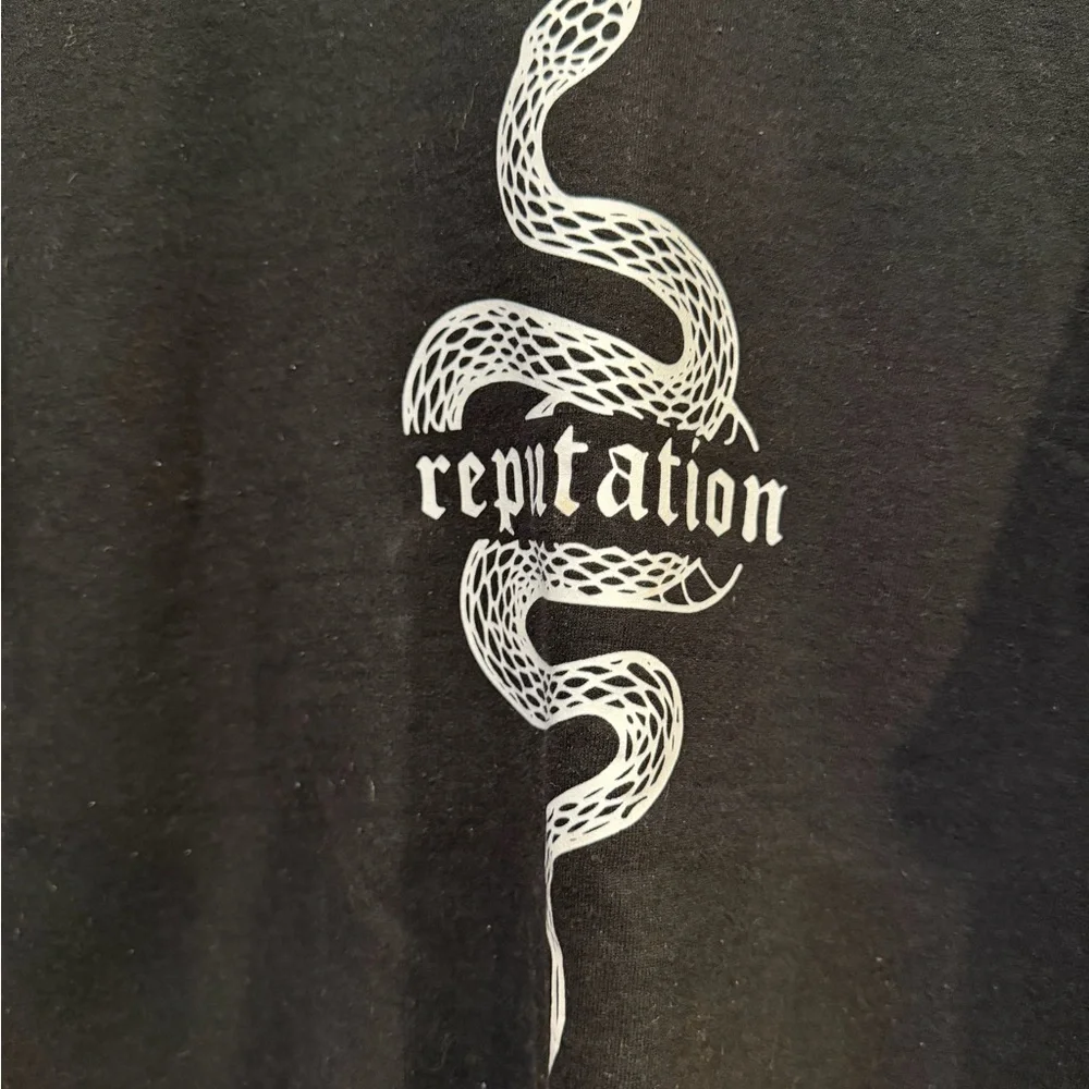 Gildan Black Crewneck Sweater with Snake Graphic